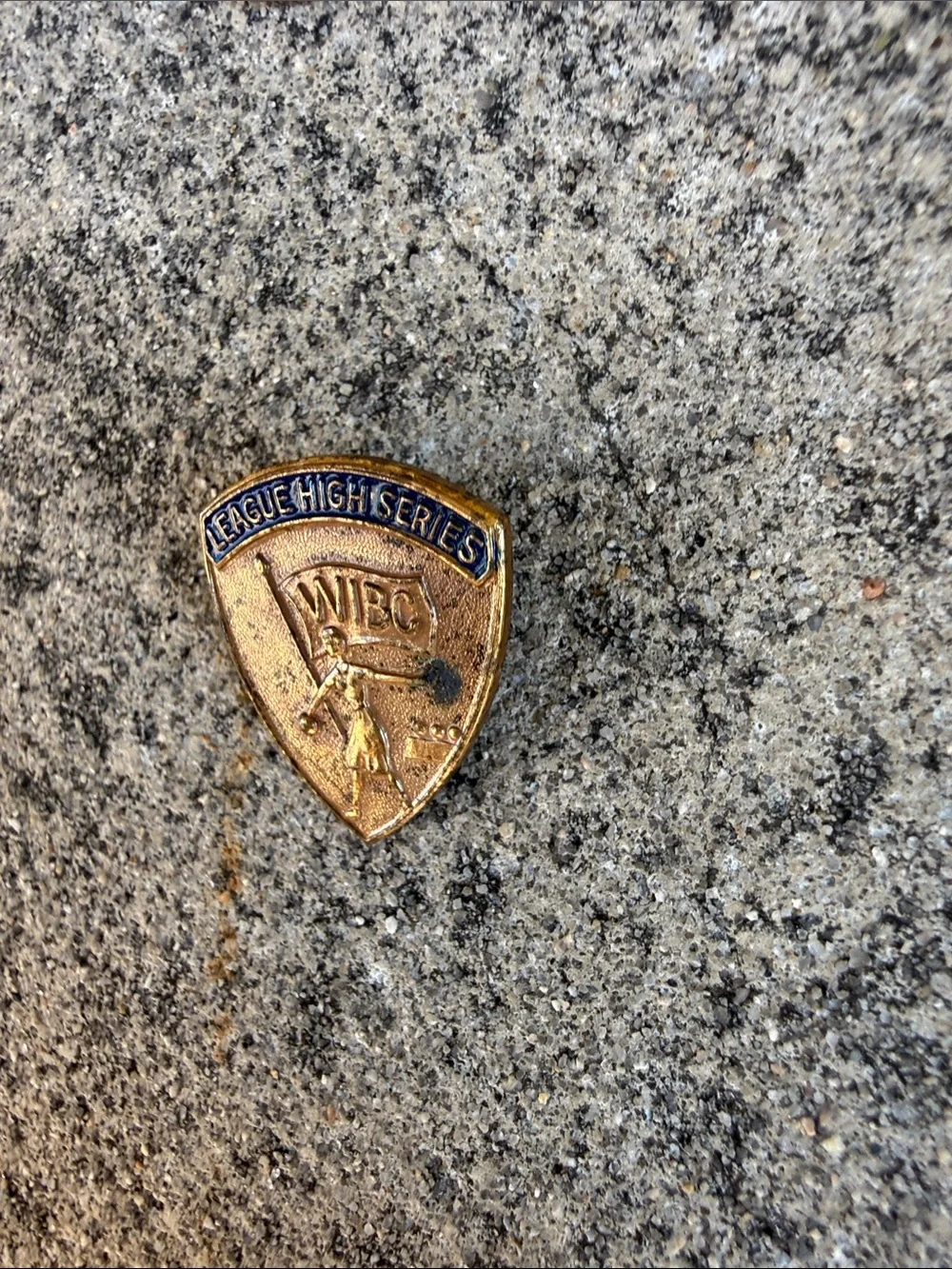 LEAGUE HIGH SERIES WBBC Vintage Brass Pin - Blue & Gold